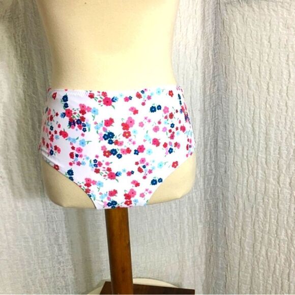 Beachsissi Floral Swim Bottom Size M - Picture 1 of 6